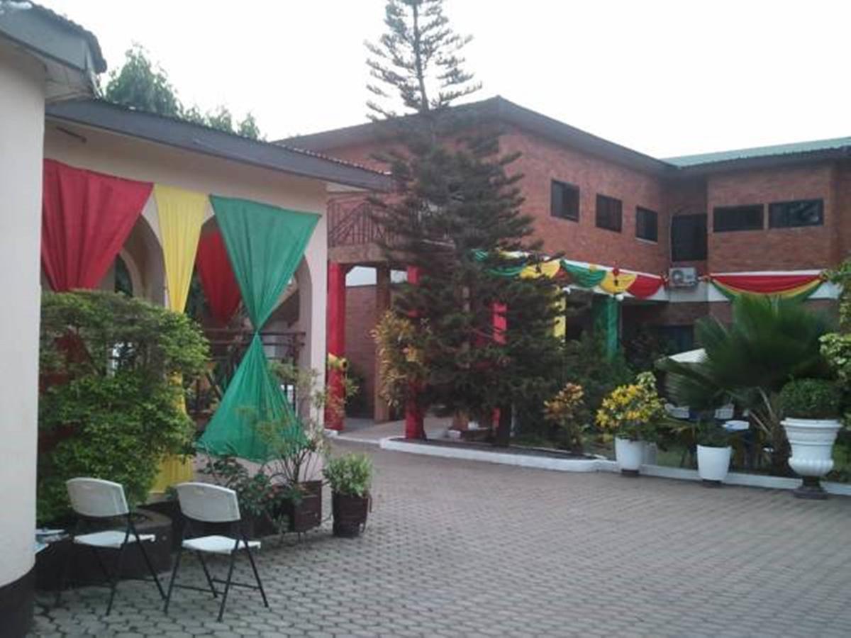 Joy Family Lodge Amasaman Exteriér fotografie